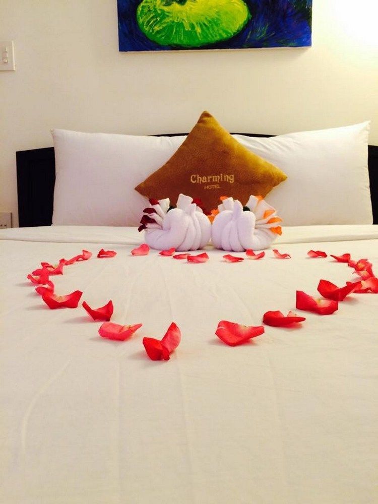 Ruby Bistro Hotel Hue Bagian luar foto