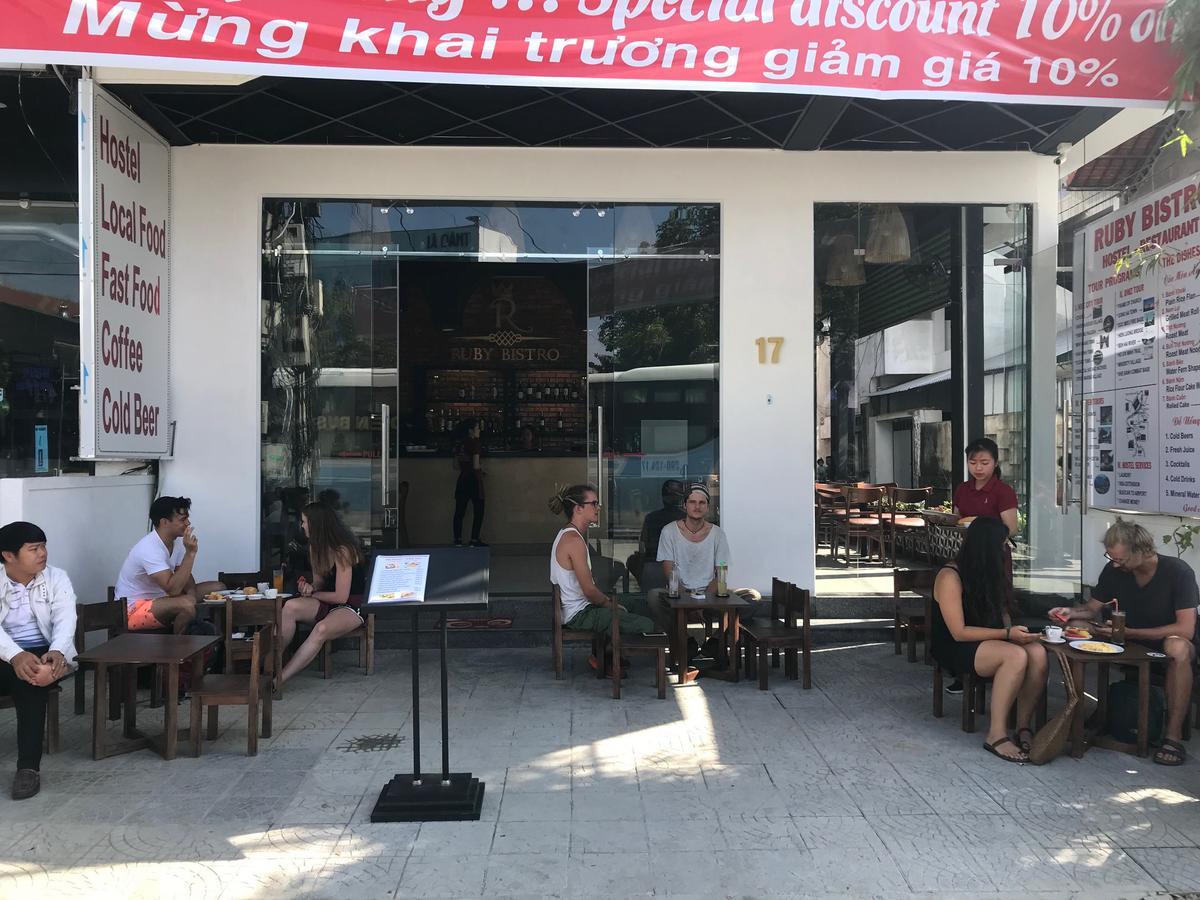 Ruby Bistro Hotel Hue Bagian luar foto