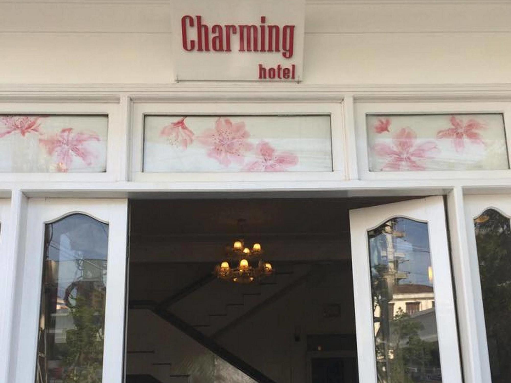 Ruby Bistro Hotel Hue Bagian luar foto